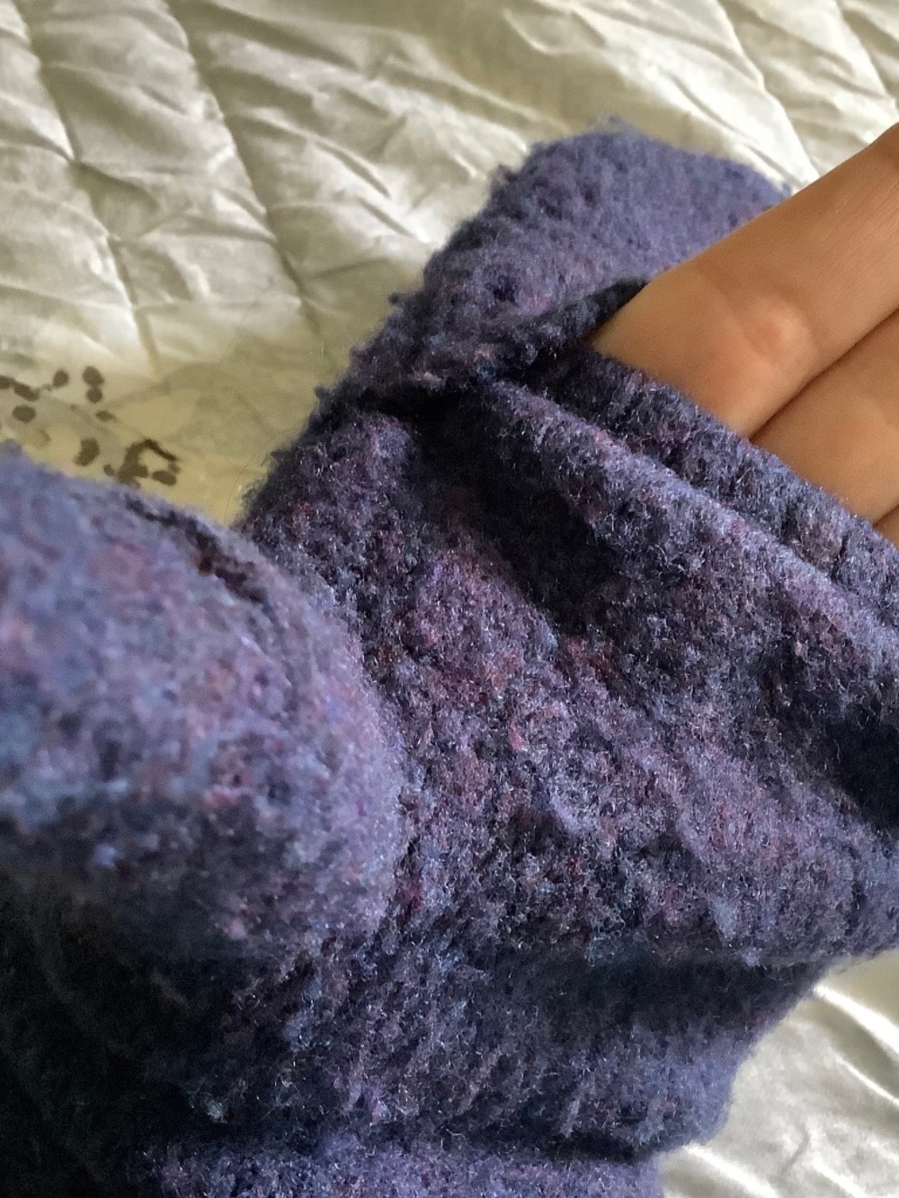 Uniqlo Mittens, Fleece Lined - Picture 4 of 5